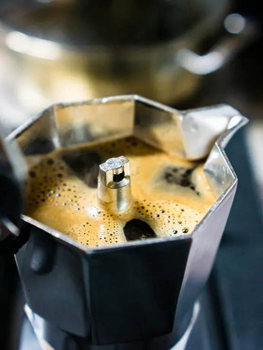 Cómo hacer una moka italiana perfecta en casa (sin volverte loco en el intento)